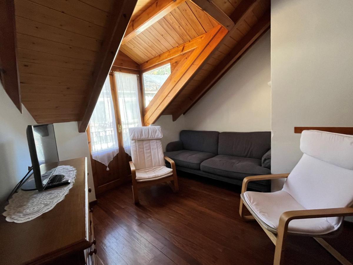 Casa Damian Del Baile Apartamentos Benasque Exterior photo